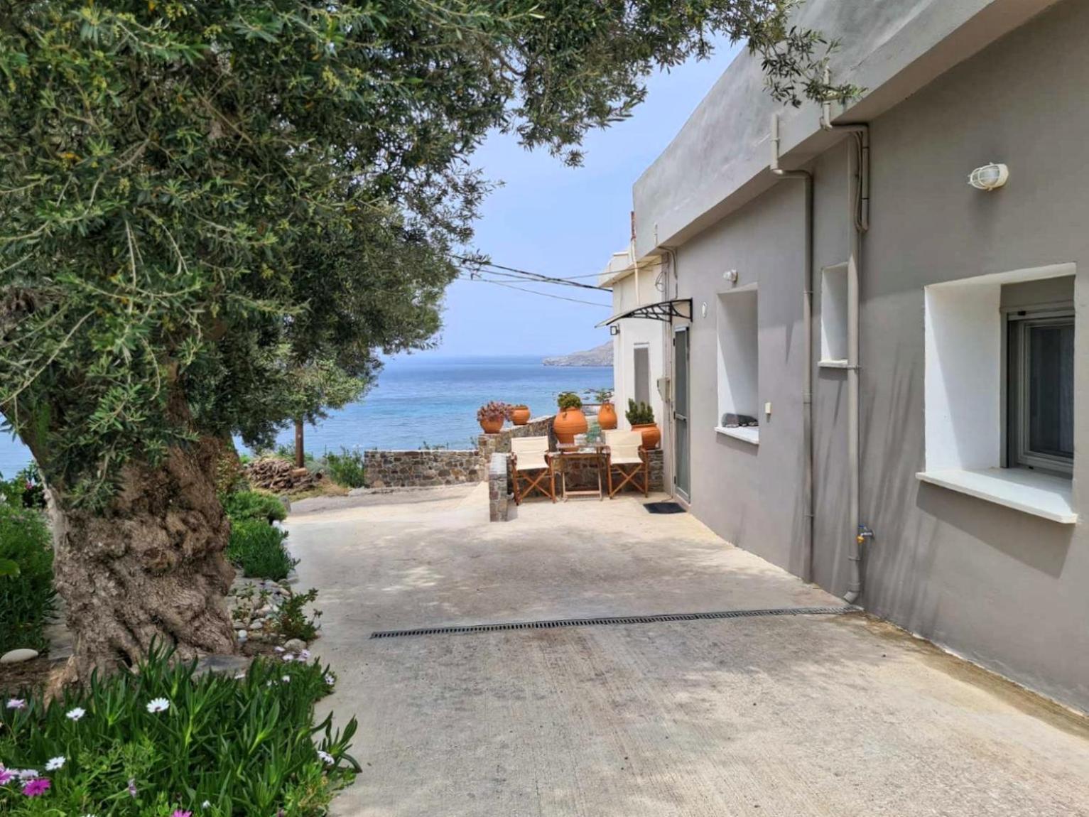 Colimbos Accommodation, 2 Min From The Beach Sfinárion エクステリア 写真